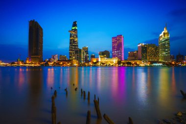 Ho Chi Minh şehir manzarası ve Saygon Nehri, Vietnam