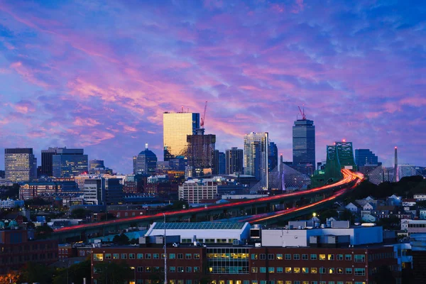 Skyline Cidade Boston Com Pontes Rodovias Entardecer Boston Massachusetts Eua — Fotografia de Stock