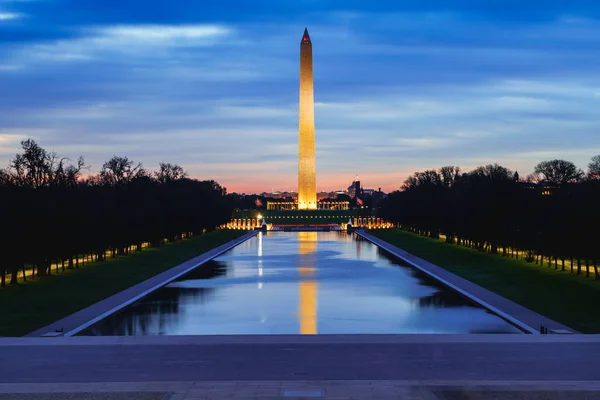 Pomnik Waszyngtona Odbiciem Wodzie Lincoln Memorial Waszyngtonie Usa — Zdjęcie stockowe