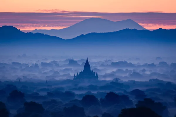 Hermoso Paisaje Durante Amanecer Pagoda Bagan Myanmar — Foto de Stock