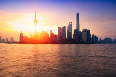 Şehir manzarası güneş doğarken, Shanghai Çin shanghai