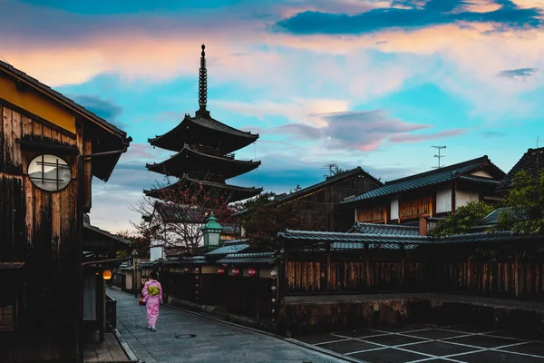 Yasaka Pagoda i Sannen Zaka Street — Zdjęcie stockowe