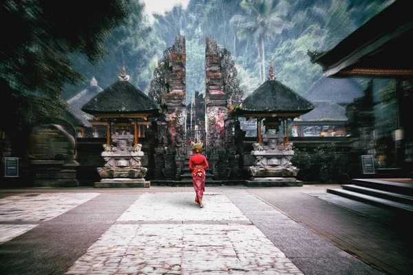 Pura Tirta Empul świątynia — Zdjęcie stockowe