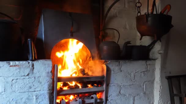 Coal Burning Antique English Scottish Welsh Domestic Kitchen Open Fire — Stock Video