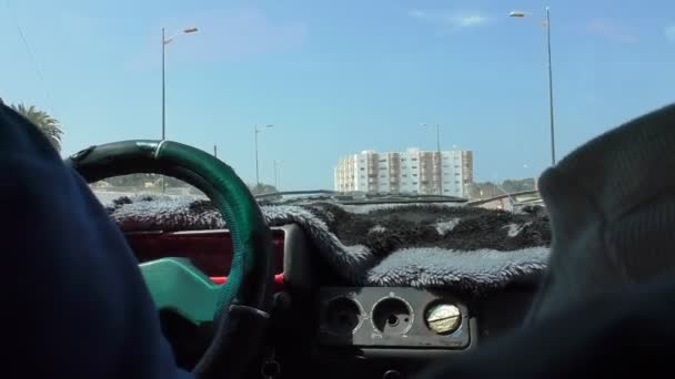 Slechte Conditie Oude Auto Achterbank Passagiers Oogpunt Pov Rijden Agadir — Stockvideo