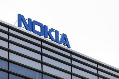 Nokia marka adı üstünde bir ofis binası