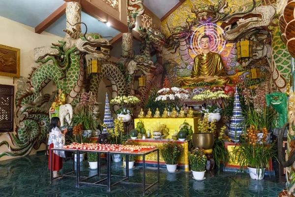 Interior del templo de Buda en Da Lat, Vietnam — Foto de Stock