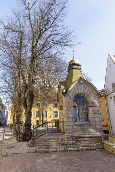 Byggnader i gamla stan i Tallinn, Estland — Stockfoto