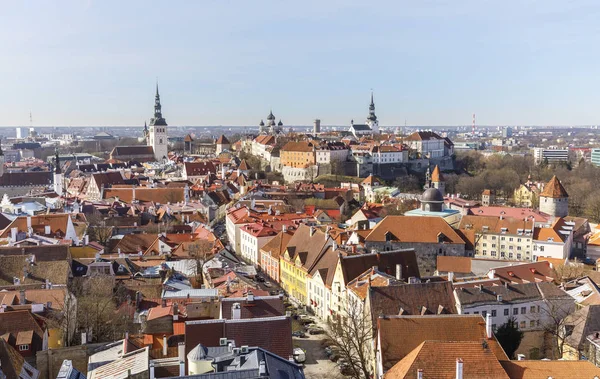 Cityscape uitzicht op de oude stad van Tallinn, Estland — Stockfoto