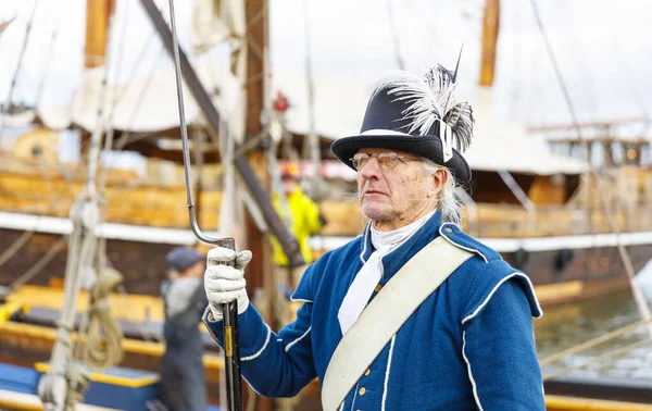 Sailor in costume at South Harbor in Helsinki, Finland — Stock Photo, Image