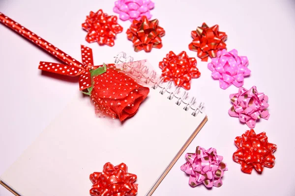 День Святого Валентина Фону Червона Троянда Пустий Блокнот Копію Простору — стокове фото
