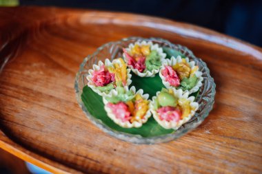 Tayland yemeği, Kratong tangası (Kıtır Altın Kupada Kıymalı Tavuk ve Tatlı Mısır)