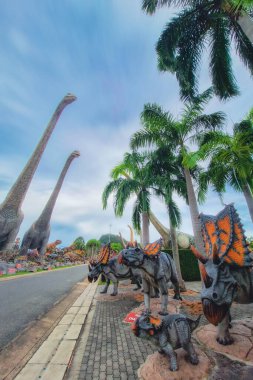 Pattaya, Tayland - 17 Ekim 2025: Nong Nooch Tropik Botanik Bahçesinin güzel manzarası. Pattaya, Tayland Krallığı.