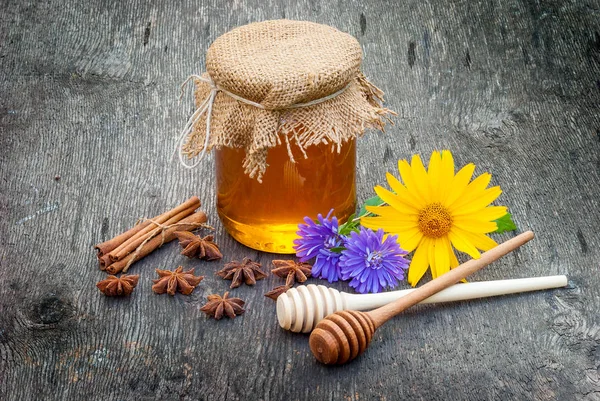 Μέλι Βάζο Κουτάλι Μέλι Εκλεκτής Ποιότητας Φόντο Ξύλινη — Φωτογραφία Αρχείου