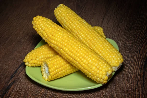 Boiled Corn Plate Wooden Background — Stock Photo, Image