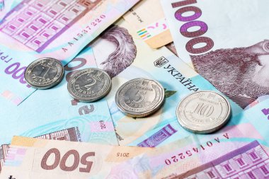 Yeni para ve paralar Ukrayna Hryvnia 'sı.