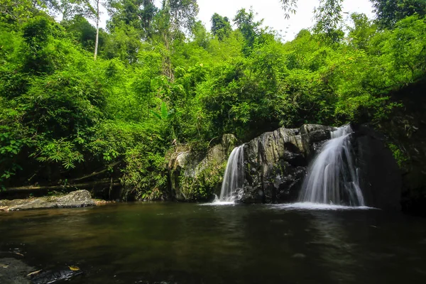 Malý Vodopád Přírodě — Stock fotografie