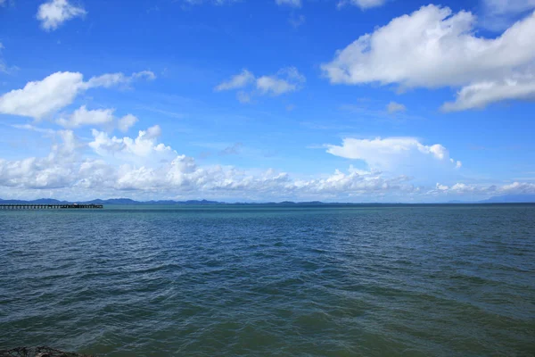 Sea View Chmury Niebie Jasny Dzień — Zdjęcie stockowe