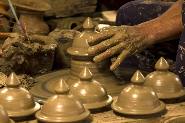 Fazendo Cerâmica Usando Solo Molhado Faz Forma Recipiente — Fotografia de Stock