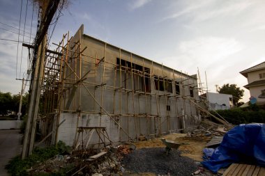 Bambu inşaat sitedir.