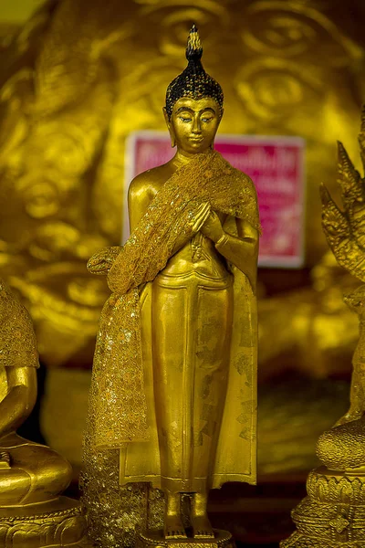 Buddha Borított Val Sárga Kendő — Stock Fotó