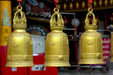 Big Bell altın asılı