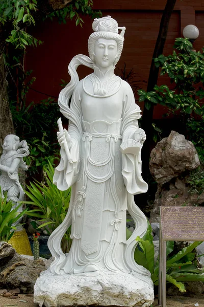 Statuie Sculptată Din Marmură Stil Chinezesc — Fotografie, imagine de stoc