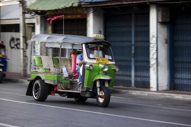 Tuk tuk taksi Tayland benzersiz.