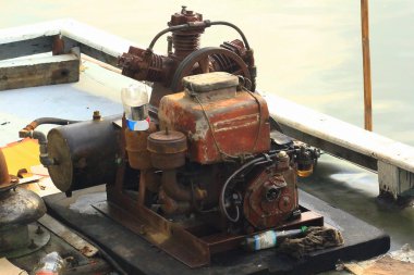 Büyük motorları oksijen balık için sağlar..