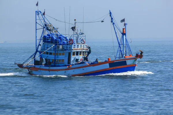 Große Fischerboote Meer — Stockfoto