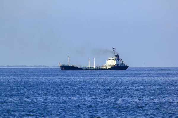 Large Tanker Anchored Sea — Stock Photo, Image