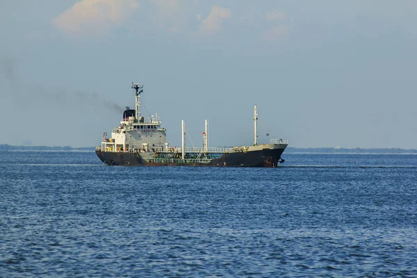 Großer Tanker Meer Verankert — Stockfoto