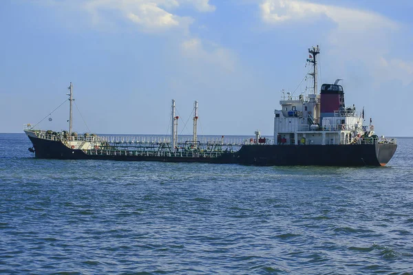 Großer Tanker Meer Verankert — Stockfoto