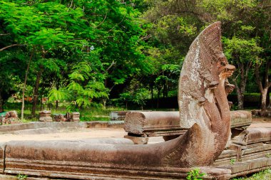 Bung Mealea Kalesi, Geçmişte çökmüş khmer Krallığı