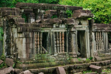 Bung Mealea Kalesi, Geçmişte çökmüş khmer Krallığı