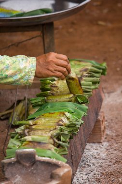 Soba üzerinde yapışkan pirinç tost