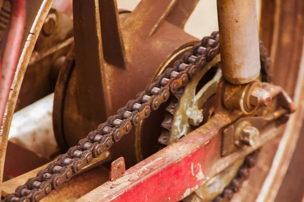 Staré Motocyklové Řetězy Jsou Rezavé Poskvrněné Olejem — Stock fotografie