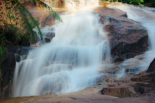 Wasserfälle Fließen Durch Felsen Der Natur Der Provinz Phatthalung Thailand — Stockfoto