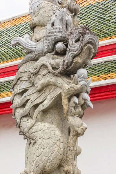 Chinese Dragon Shaped Carved Stone Thai Temples — Stock Photo, Image
