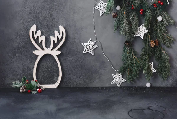 Fondo Navideño Con Decoración Superficie Madera Rústica Enfoque Selectivo Espacio — Foto de Stock