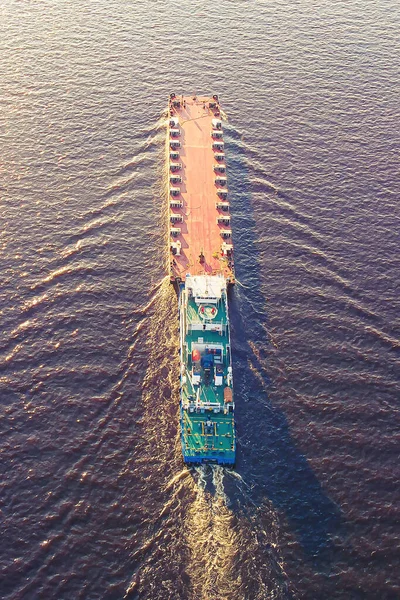 View Drone River Tugboat Moving Carg Barge Navigate Volga River — Stock Photo, Image