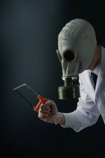 Evil Creepy Medical Experiment Concept Scary Doctor Gas Mask Wearing — Stock Photo, Image