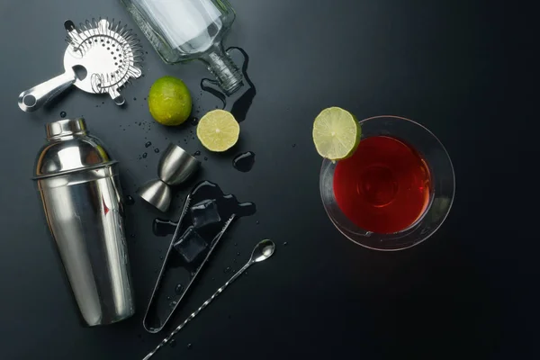 Cosmopolitan Cocktail Bar Equipments Stainless Steel Cocktail Shaker Jigger Bar — Stock Photo, Image
