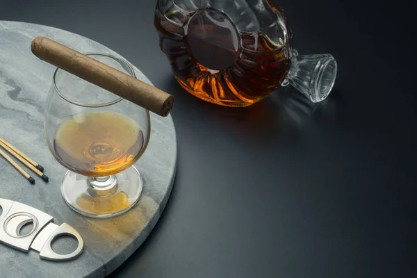 Kubańskie Cygaro Szklance Snifter Brandy Frez Cygaro Stali Nierdzewnej Pasuje — Zdjęcie stockowe