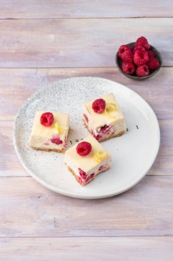 Ahududu limon cheesecake