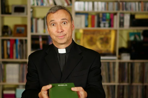 Good Looking Catholic Priest Trying Convince His Library Seriously Looks — Stock Photo, Image