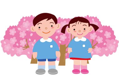 Anaokulu üniformalı bir kız ve bir oğlan. Çiçek açmış kiraz çiçeklerinin önünde.