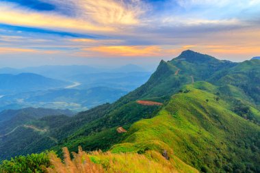 Doi Pha Tang, Tayland dağda günbatımı manzara 