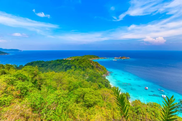 Similan Adaları Güzel Tropikal Kumlu Plaj Tropikal Bir Adada Yemyeşil — Stok fotoğraf