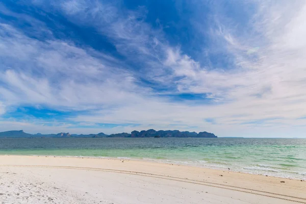 Poda Insel Schöner Weißer Strand Mit Tropischem Baummeer Für Urlaub — Stockfoto